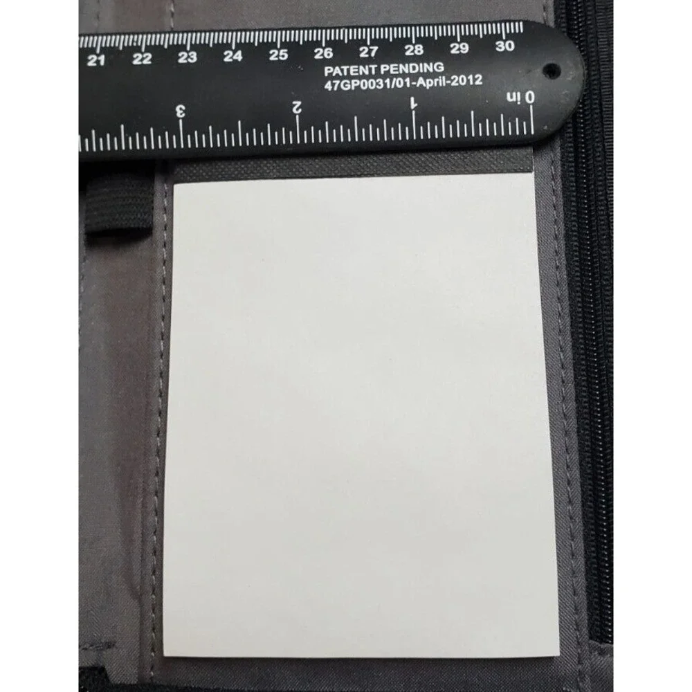 High Sierra Dell Swag Travel Wallet Front Magnetic Window Zip Close Notepd Black